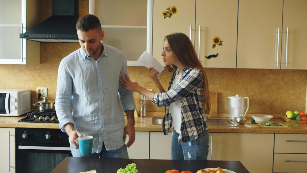 cómo dejar de culpar a los demás y mejorar tus relaciones